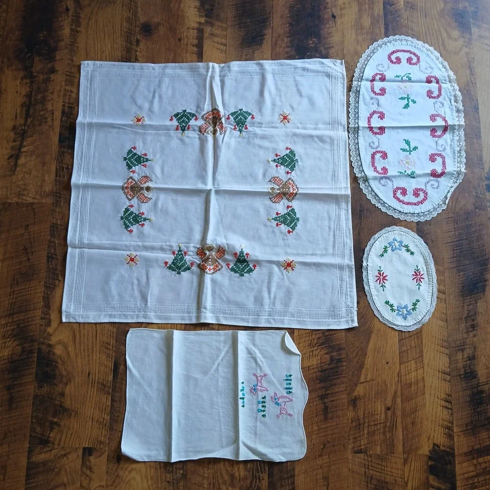 Vintage Mix Linen Lot Cross Stitch & Hand Embroidered Floral Runner Doily Napkin